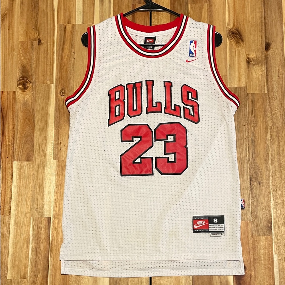 Michael Jordan Nike Bulls 23 Jersey